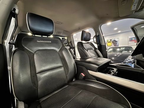 Used 2020 RAM 1500 Laramie AWD/4WD image 18