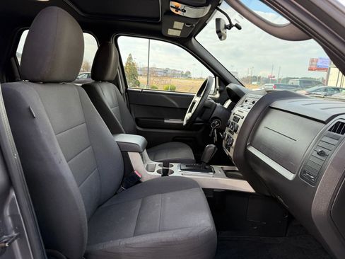 Used 2011 Ford Escape XLT w/ 202A Rapid Spec Order Code image 18