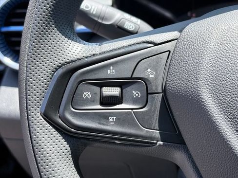 Used 2026 Chevrolet Trax LT FWD image 13