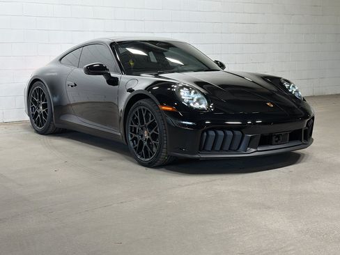 Certified 2026 Porsche 911 Carrera GTS RWD image 6