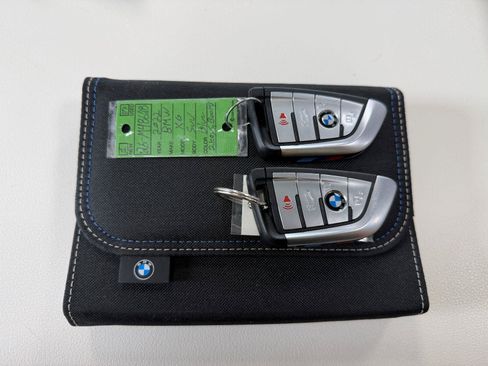 Used 2022 BMW X6 M50i w/ Executive Package AWD/4WD image 53