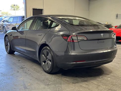 Used 2023 Tesla Model 3 Standard Range image 2