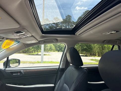 Used 2019 Subaru Outback 2.5i Limited AWD/4WD image 7
