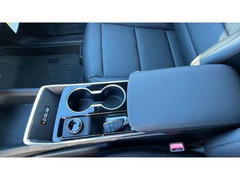 New 2026 Chevrolet Equinox LT w/ Convenience Package II AWD/4WD image 20