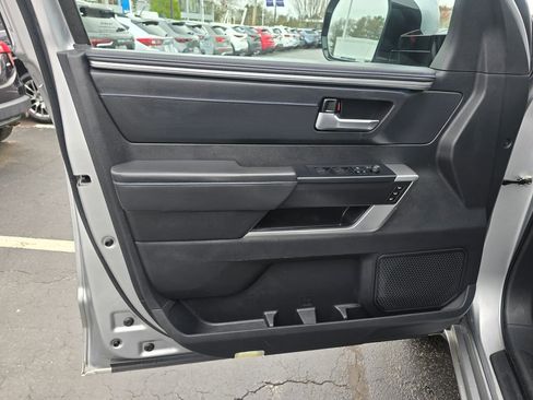 Used 2023 Toyota Tundra Platinum AWD/4WD image 18