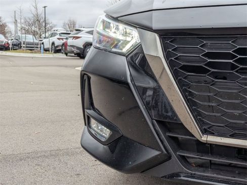 Certified 2022 Nissan Sentra SR w/ Electronics Package image 9