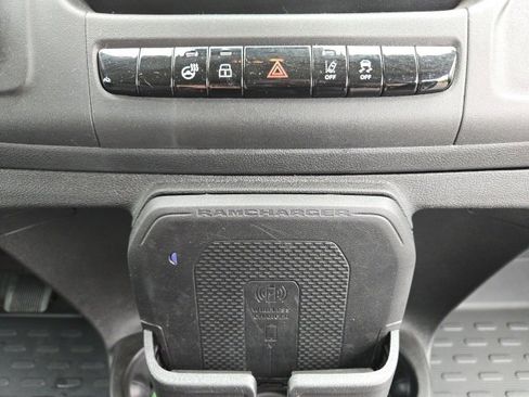 Used 2024 RAM ProMaster 3500 w/ Delivery Van Package image 21