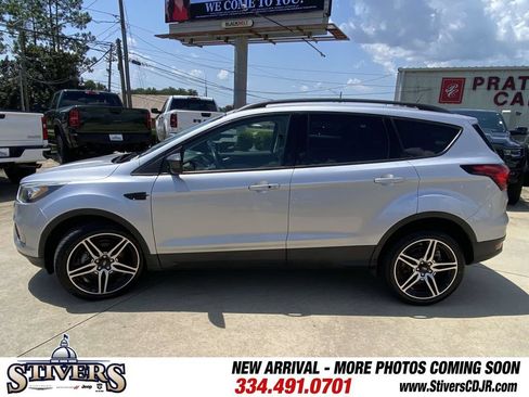 Used 2019 Ford Escape SEL FWD image 5