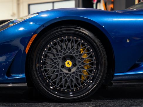 Used 2021 Ferrari 812 GTS RWD image 17