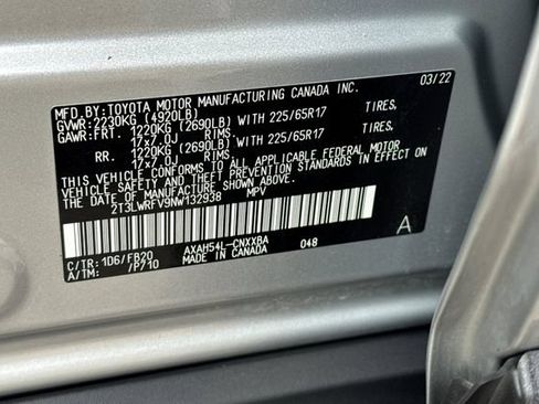 Used 2022 Toyota RAV4 LE AWD/4WD image 34