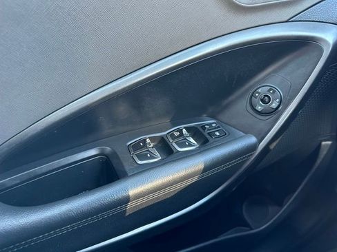 Used 2018 Hyundai Santa Fe Sport image 33