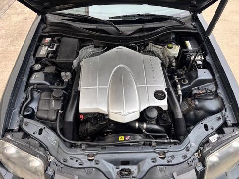 Used 2007 Chrysler Crossfire Limited image 12