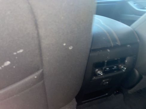 Used 2021 Chevrolet Traverse LS image 14