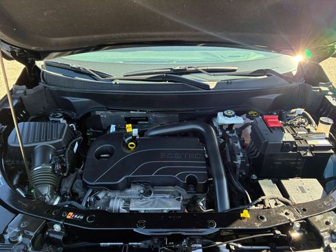 Used 2025 Chevrolet Equinox LT image 27