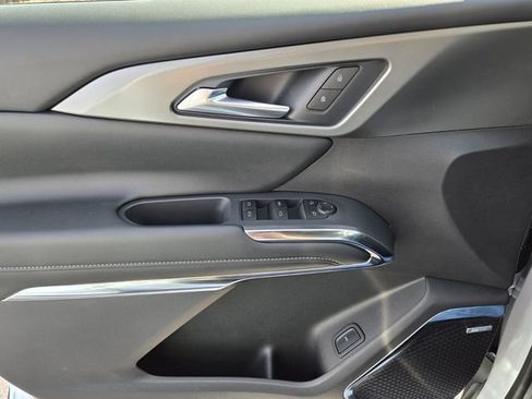 New 2026 Chevrolet Traverse LT w/ Enhanced Driving Package image 17