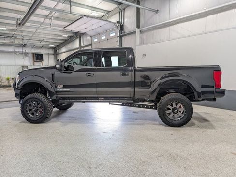 Used 2019 Ford F250 Lariat w/ Lariat Ultimate Package AWD/4WD image 6
