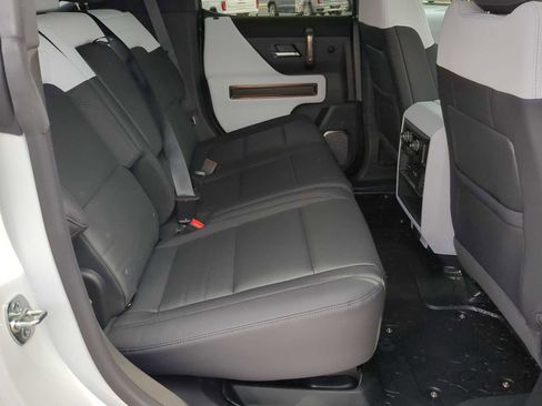 New 2025 GMC Hummer EV 3X image 28