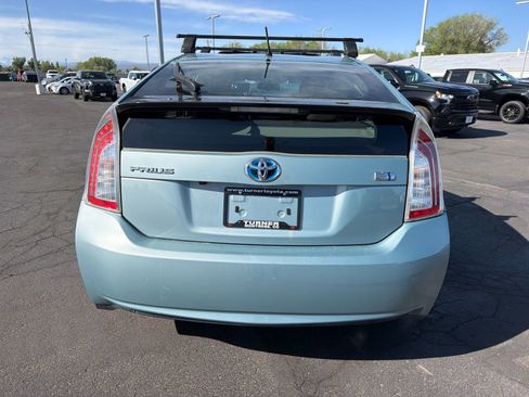 Used 2015 Toyota Prius Two FWD image 4