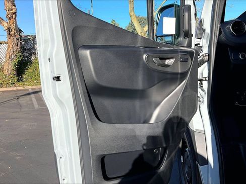 New 2026 Mercedes-Benz Sprinter 2500 image 10