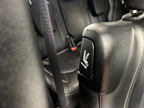 Used 2025 Chrysler Pacifica Select FWD image 25