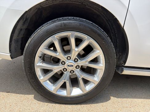 Used 2019 Ford Expedition Max Platinum RWD image 14