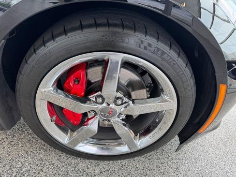 Used 2014 Chevrolet Corvette Stingray Coupe w/ 3LT Preferred Equipment Group RWD image 5