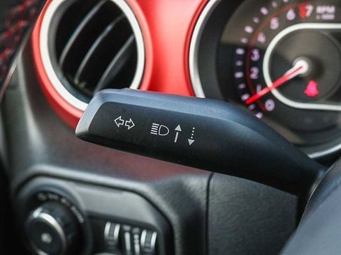 Used 2018 Jeep Wrangler Rubicon image 38