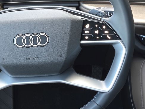 New 2025 Audi Q5 Premium Plus image 16