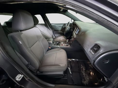 Used 2019 Dodge Charger SXT w/ Plus Group RWD image 29
