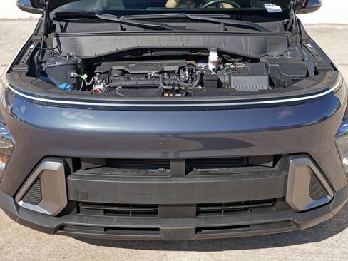 Used 2024 Hyundai Kona SEL FWD image 7