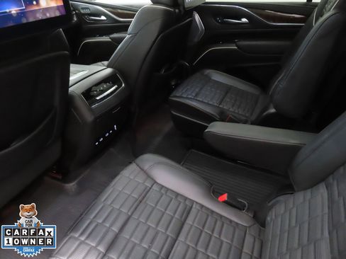 Used 2024 Cadillac Escalade ESV Sport Platinum w/ LPO, ONYX Package image 25