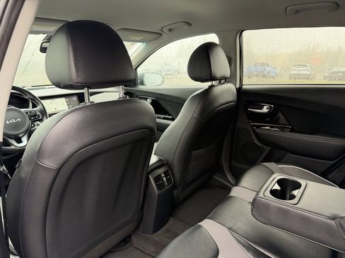 Used 2022 Kia Niro EX w/ Cold Weather Package image 34