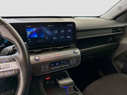 Used 2025 Hyundai Kona SEL image 25