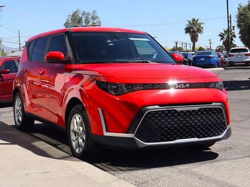 Used 2024 Kia Soul LX w/ Option Group 015 image 14