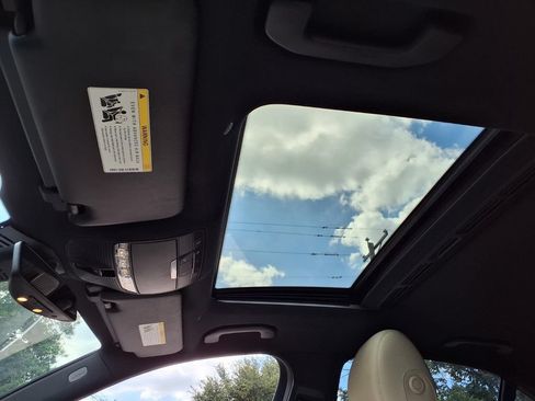 Used 2017 Mercedes-Benz E 300 image 12