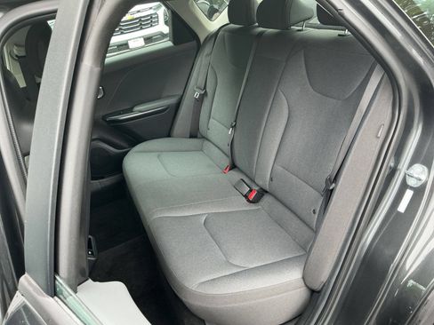 Used 2025 Kia K4 FWD image 34