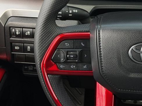 Used 2025 Toyota Tacoma TRD Sport AWD/4WD image 14