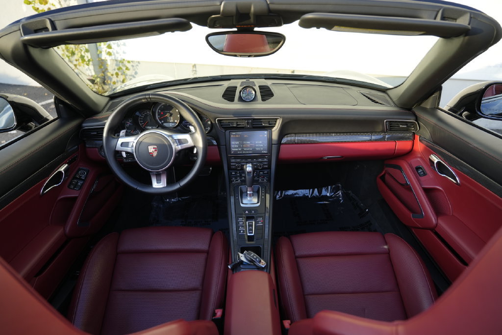 Used 2014 Porsche 911 Turbo S AWD/4WD image 82
