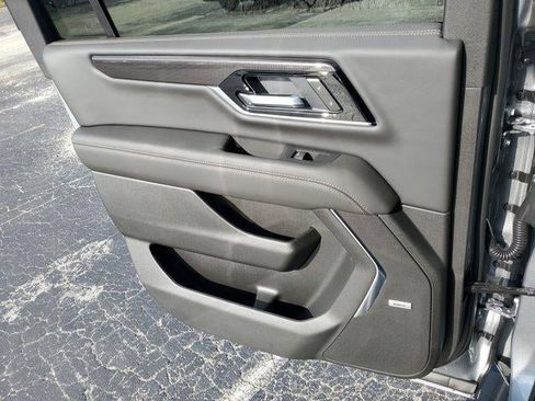 New 2026 GMC Yukon XL Elevation w/ Elevation Premium Package image 12