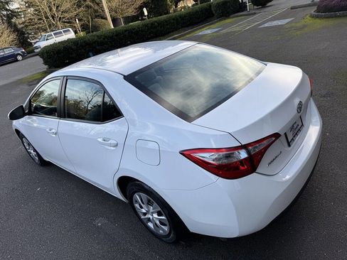 Used 2014 Toyota Corolla LE image 11