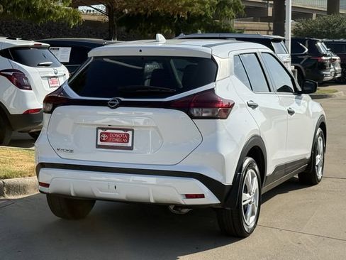 Used 2024 Nissan Kicks S FWD image 5