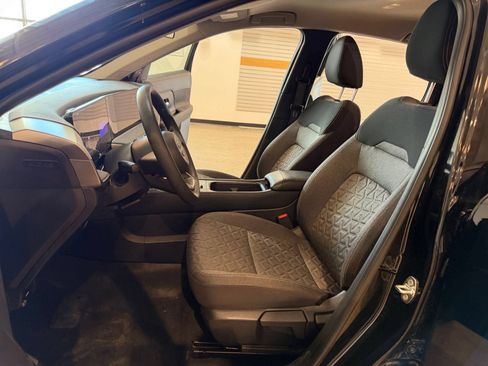 Used 2026 Nissan Kicks SV FWD image 25
