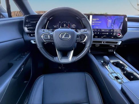 Used 2025 Lexus RX 350 F Sport w/ Convenience Package FWD image 5