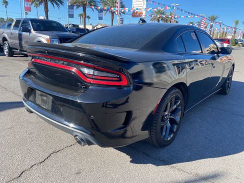 Used 2022 Dodge Charger R/T w/ Harman/Kardon Audio Group image 6