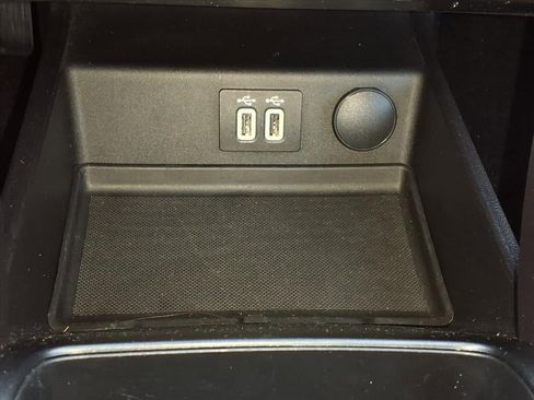 Certified 2020 Ford Fusion SE image 17