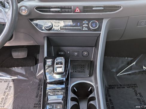 Used 2021 Hyundai Sonata Limited image 19