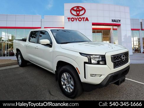 Used 2023 Nissan Frontier SV AWD/4WD image 1