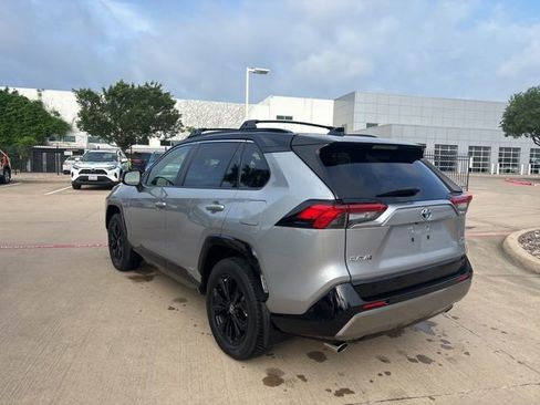 Used 2023 Toyota RAV4 XSE AWD/4WD image 7