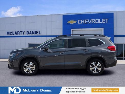 Used 2025 Subaru Ascent Premium AWD/4WD image 3