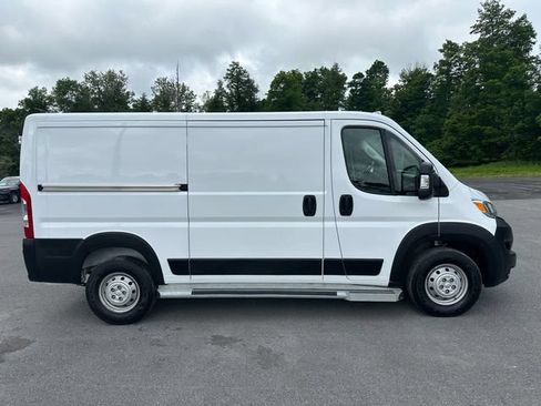 Used 2023 RAM ProMaster 2500 FWD image 6